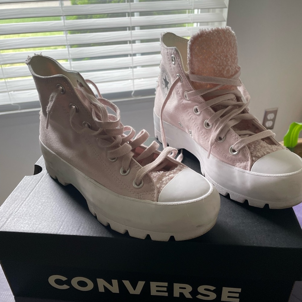 The cutest converse ever